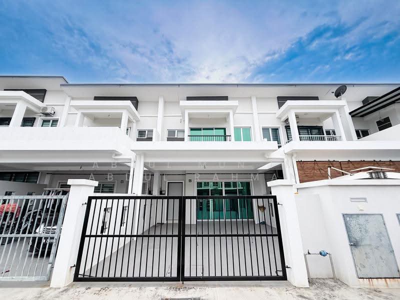 Rumah Teres 2-Tingkat untuk Dijual di Dengkil (Selangor) - Abdul Mun'im Abdul Rahman - Exterior - PropertyGuru.com.my
