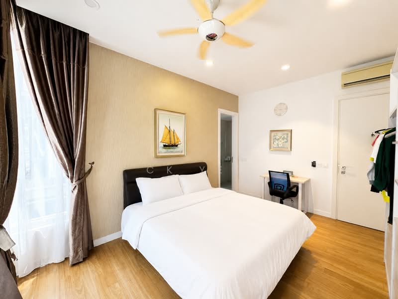 3-storey Terraced House for Sale in Serdang (Seri Kembangan) - CK Yee - Bedroom - PropertyGuru.com.my