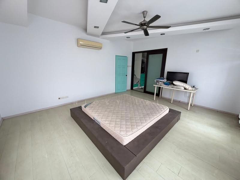 Rumah Berkembar untuk Dijual di Taman Sri Hijau (Rawang) - Nicky Lai - Bedroom - PropertyGuru.com.my