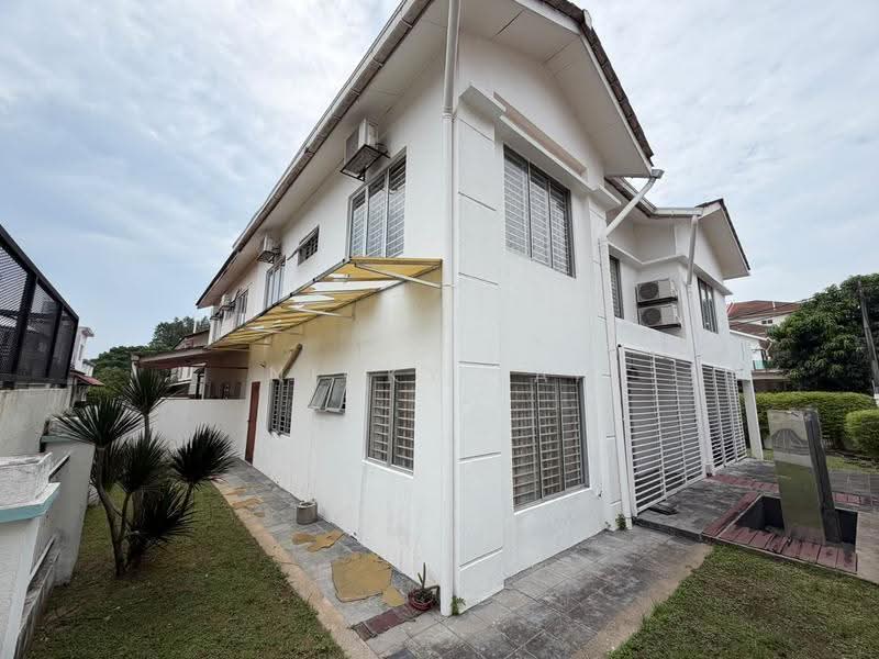 Rumah Berkembar untuk Dijual di Taman Sri Hijau (Rawang) - Nicky Lai - Exterior - PropertyGuru.com.my