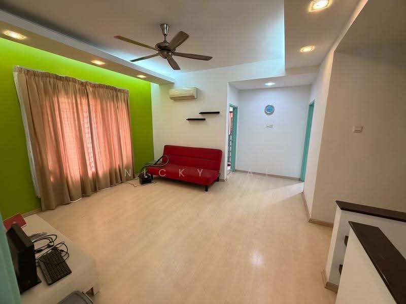 Rumah Berkembar untuk Dijual di Taman Sri Hijau (Rawang) - Nicky Lai - Living Room - PropertyGuru.com.my