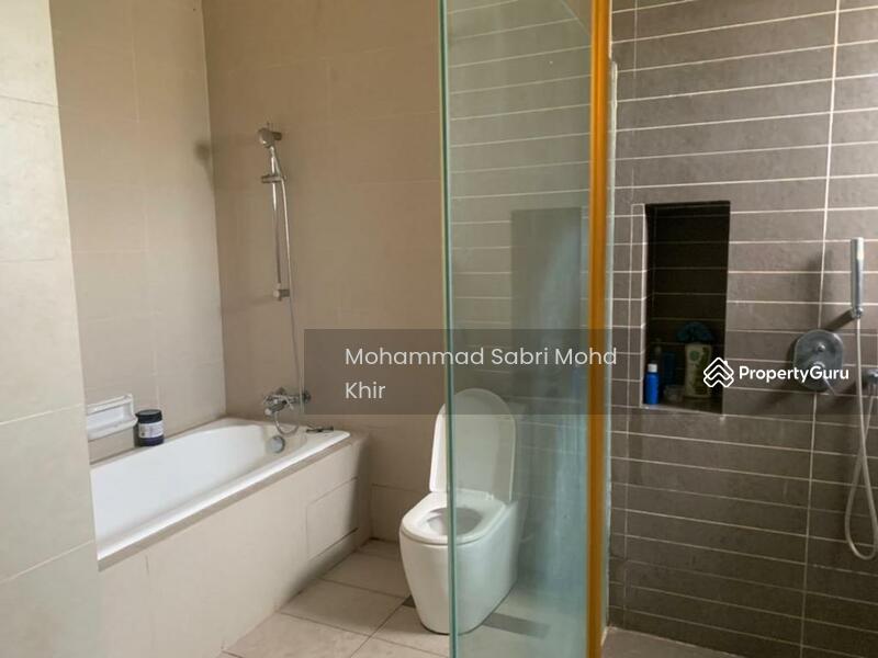 Toilet with bathtub