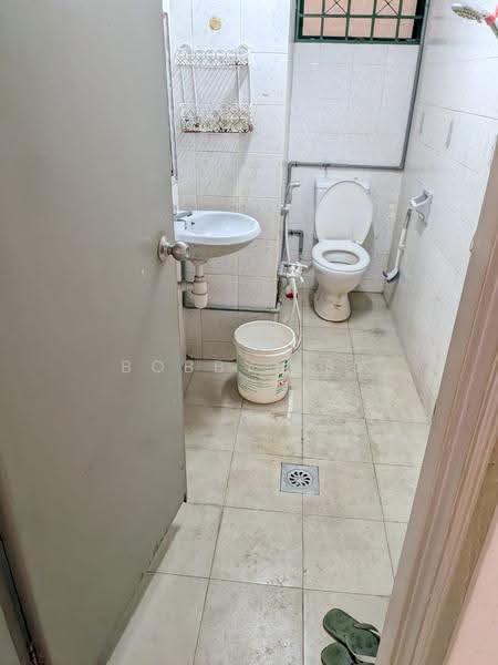Condominium for Rent at Desa Kiara - Bobby Lee - Bathroom - PropertyGuru.com.my