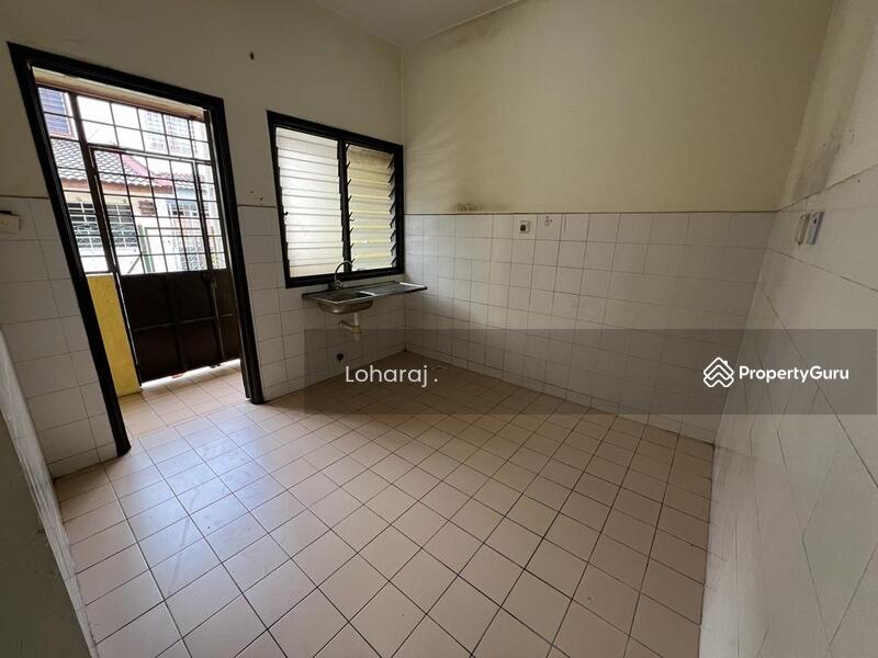 PUTRA HEIGHTS, Section 8, Putra Heights, Subang Jaya, Selangor, 4 Bedrooms, 1600 sqft, 2storey