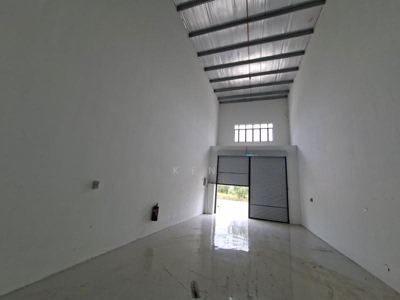 Kilang untuk Disewa di Taman Industri Alam Jaya (Puncak Alam) - Ken Lai - Interior - PropertyGuru.com.my
