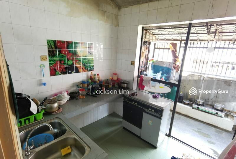 Untuk Dijual - Jalan Suria Bandar Seri Alam