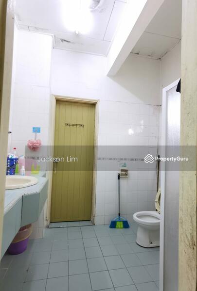 Untuk Dijual - Jalan Suria Bandar Seri Alam