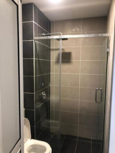 Service Residence for Sale at D'Pristine - Kelly Chen - Bathroom - PropertyGuru.com.my