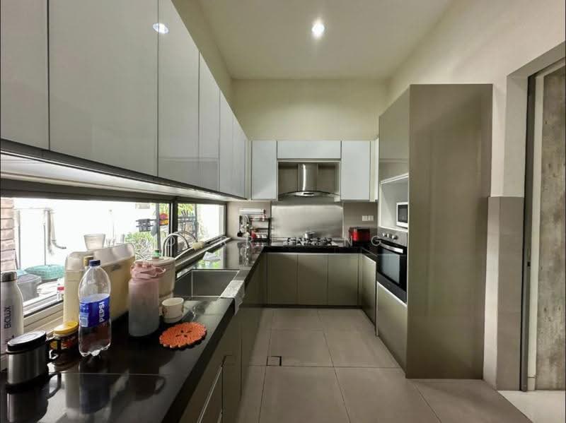 Bungalow House for Sale in Usj 17 (Subang Jaya) - Darren Ng - Kitchen - PropertyGuru.com.my