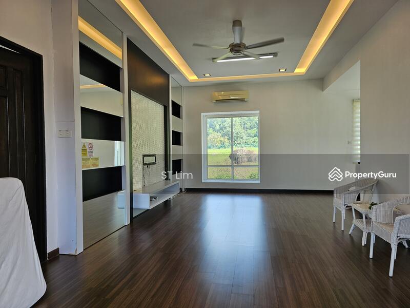 For Sale - 4-storey Bungalow 4821sf at Hilltop in Batu Ferringhi