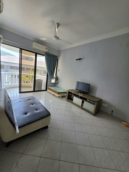 Kondominium untuk Dijual di Sri York Condominium - ST Lim - Living Room - PropertyGuru.com.my