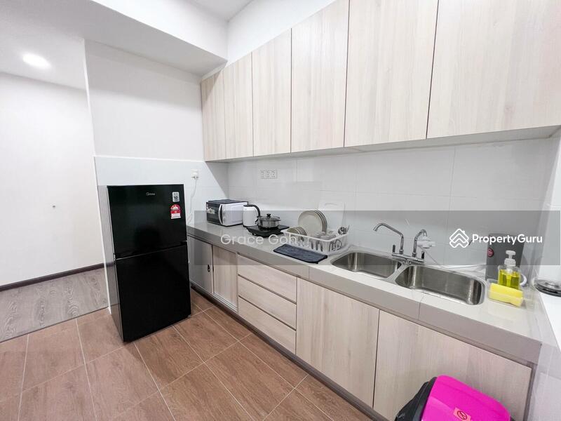 For Sale - 199K 7KM to SHOPPING MALL【FULLY FURNISHED + HIGH CASHBACK】1200SQFT BALCONY & YARD, SALAK TINGGI