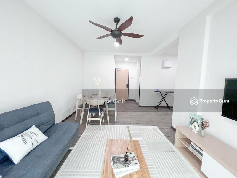 For Sale - 199K 7KM to SHOPPING MALL【FULLY FURNISHED + HIGH CASHBACK】1200SQFT BALCONY & YARD, SALAK TINGGI
