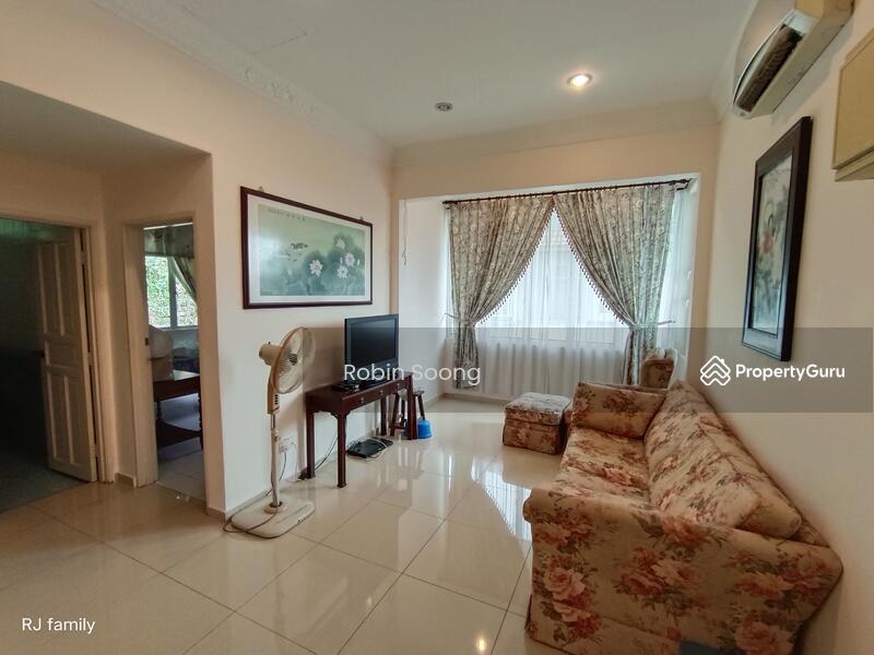 For Sale - 3 Storey Freehold Semi D in Bukit Beruang
