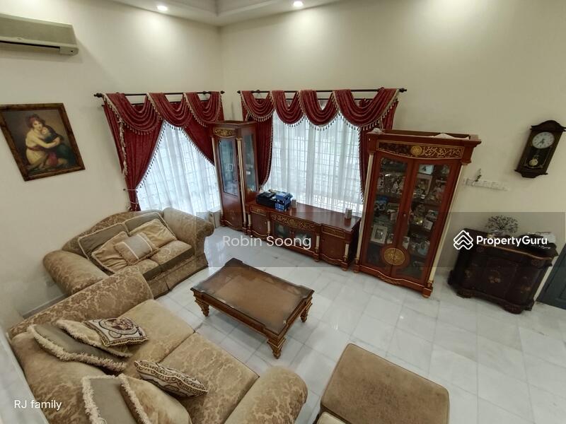 For Sale - 3 Storey Freehold Semi D in Bukit Beruang