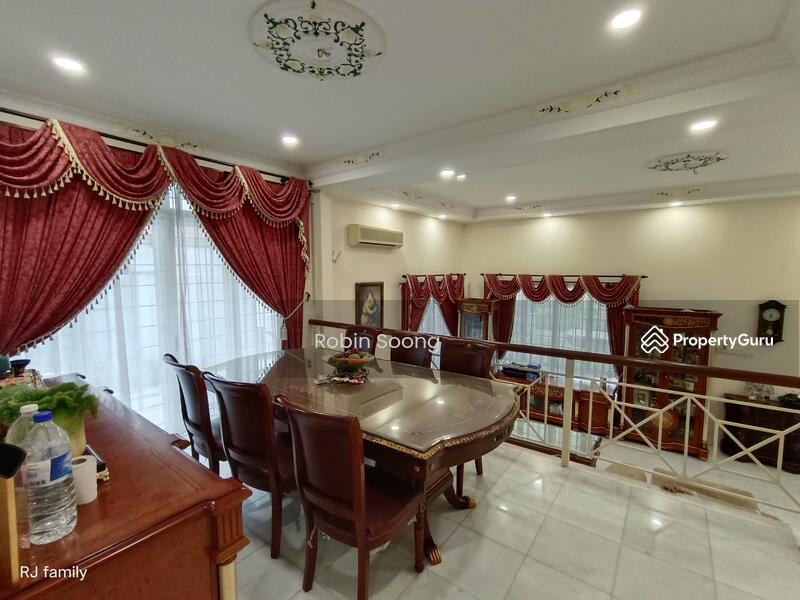 For Sale - 3 Storey Freehold Semi D in Bukit Beruang