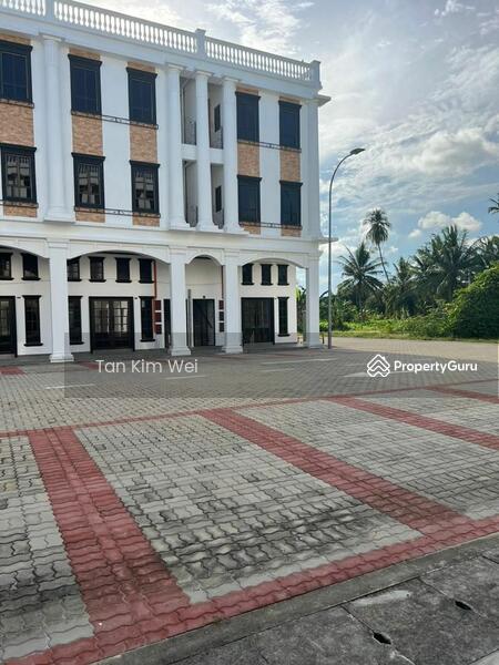 Untuk Disewa - Shop at Kota Tinggi