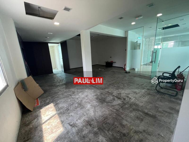 For Sale - SHOP LOT SALE 3 STOREY AT JALAN DELIMA JATI FACING MAIN ROAD TOP CONDITION WORTH BUY