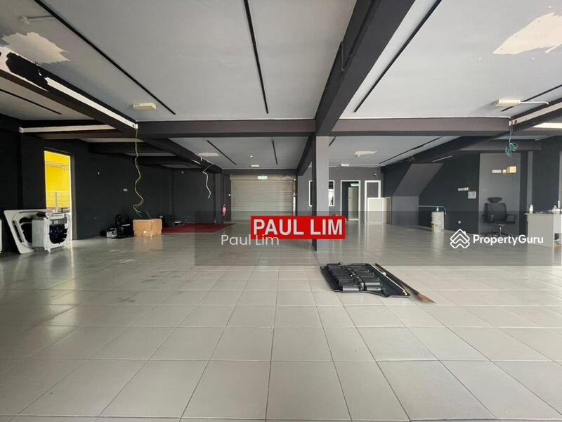 For Sale - SHOP LOT SALE 3 STOREY AT JALAN DELIMA JATI FACING MAIN ROAD TOP CONDITION WORTH BUY