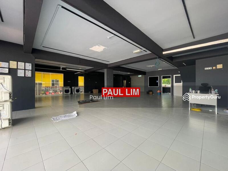 For Sale - SHOP LOT SALE 3 STOREY AT JALAN DELIMA JATI FACING MAIN ROAD TOP CONDITION WORTH BUY