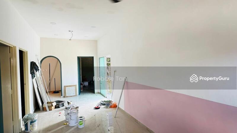 For Sale - Taman Universiti Low Cost Corner