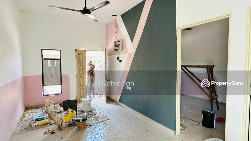 For Sale - Taman Universiti Low Cost Corner