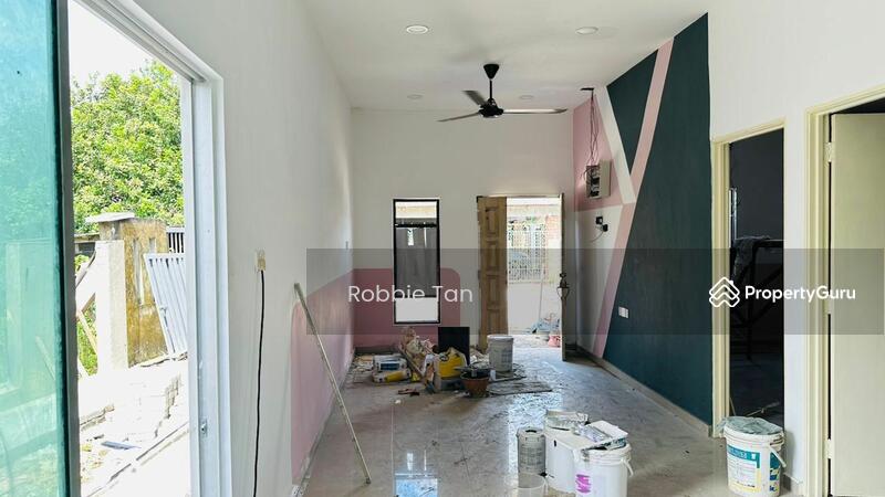 For Sale - Taman Universiti Low Cost Corner