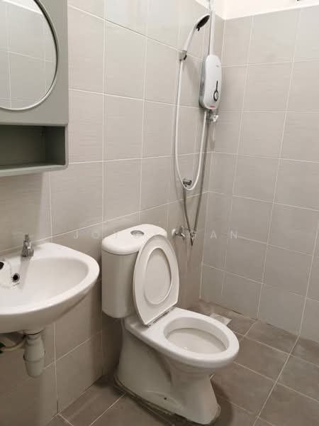 Pangsapuri untuk Disewa di Seri Molek Perdana - Joyce Gan - Bathroom - PropertyGuru.com.my