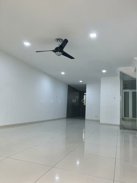 2-storey Terraced House for Sale in Bandar Putra Permai (Seri Kembangan) - Wai Hoe - Interior - PropertyGuru.com.my
