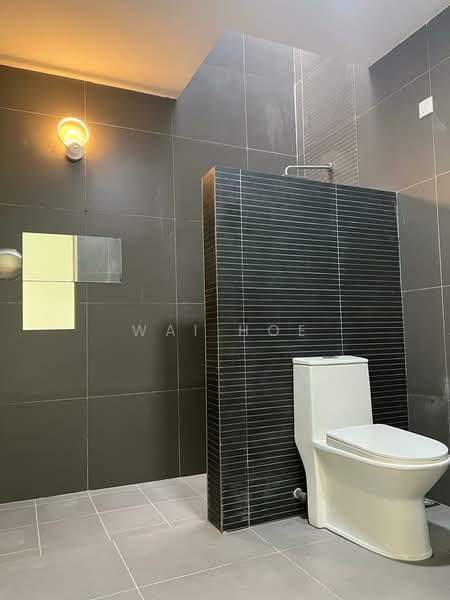 2-storey Terraced House for Sale in Bandar Putra Permai (Seri Kembangan) - Wai Hoe - Bathroom - PropertyGuru.com.my
