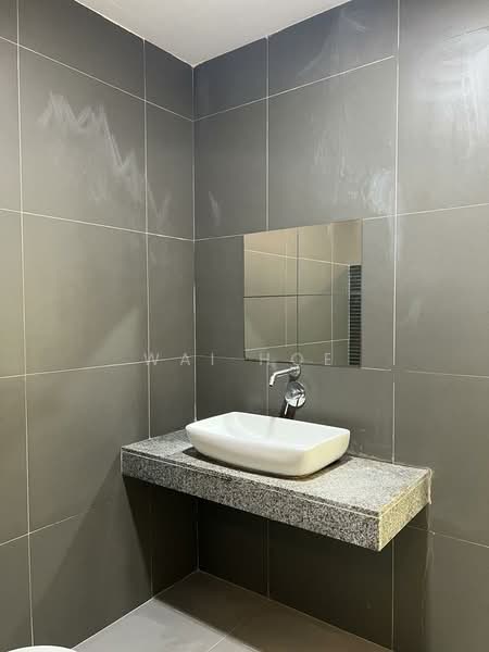 2-storey Terraced House for Sale in Bandar Putra Permai (Seri Kembangan) - Wai Hoe - Bathroom - PropertyGuru.com.my