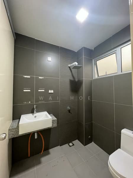 2-storey Terraced House for Sale in Bandar Putra Permai (Seri Kembangan) - Wai Hoe - Bathroom - PropertyGuru.com.my