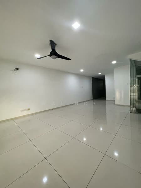 2-storey Terraced House for Sale in Bandar Putra Permai (Seri Kembangan) - Wai Hoe - Living Room - PropertyGuru.com.my