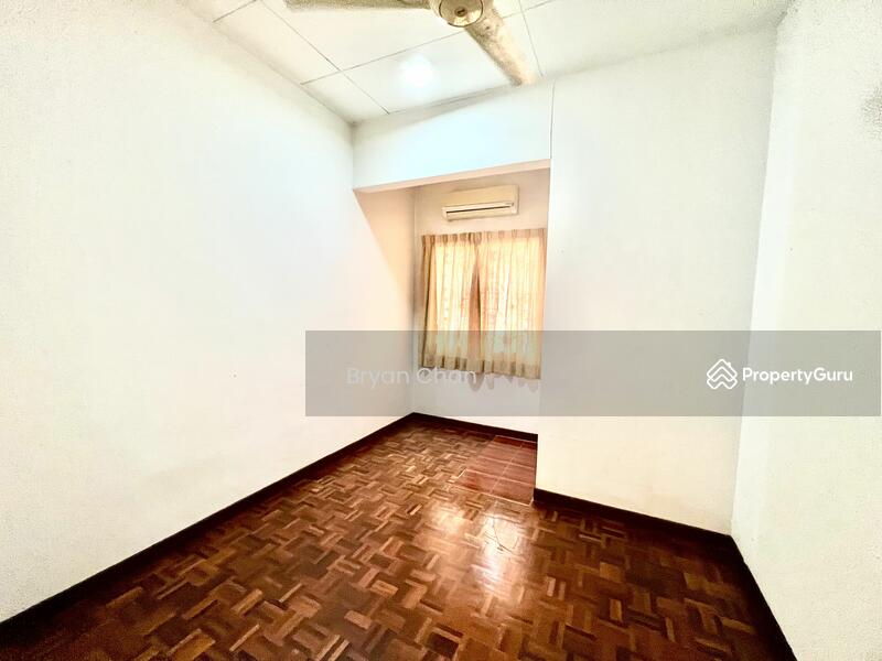Rumah Teres 2 Tingkat untuk Dijual di Taman Kelana Idaman (Ara Damansara) - Bryan Chan - PropertyGuru.com.my