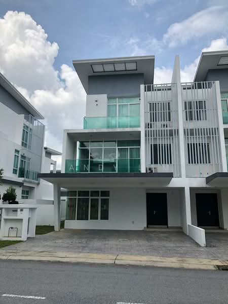 Semi-Detached House for Rent in Cyberjaya (Selangor) - Mandy Lim - Exterior - PropertyGuru.com.my