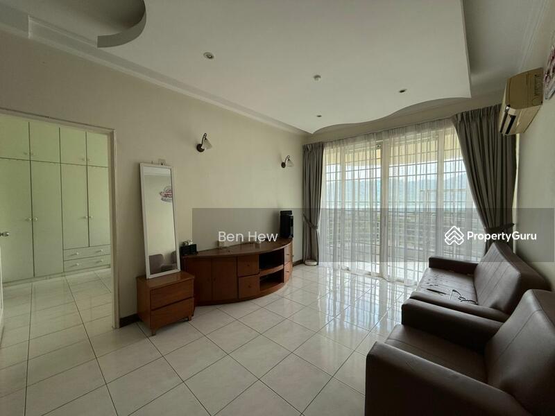 Untuk Dijual - Gold Coast Resort Condominium