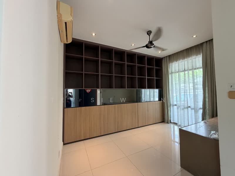 Semi-Detached House for Sale in Taman Bukit Serdang (Seri Kembangan) - Tey Siew Zing - Interior - PropertyGuru.com.my