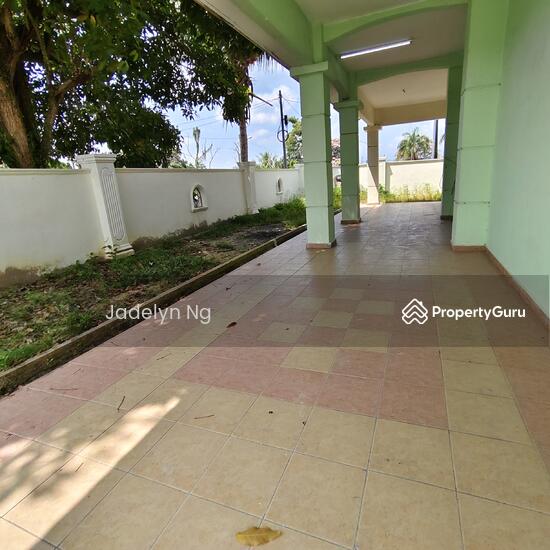 Kulai Taman Permai Beside Taman Putri Double Storey Corner House, Kulai, Johor, 4 Bedrooms, 3080