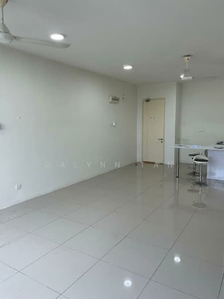 Pangsapuri untuk Disewa di Menara Geno - Dalynn Tan - Living Room - PropertyGuru.com.my