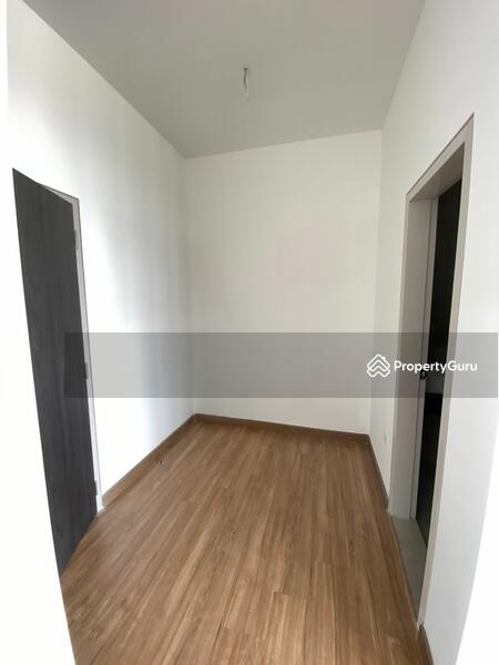 For Sale - Elmina Green Five