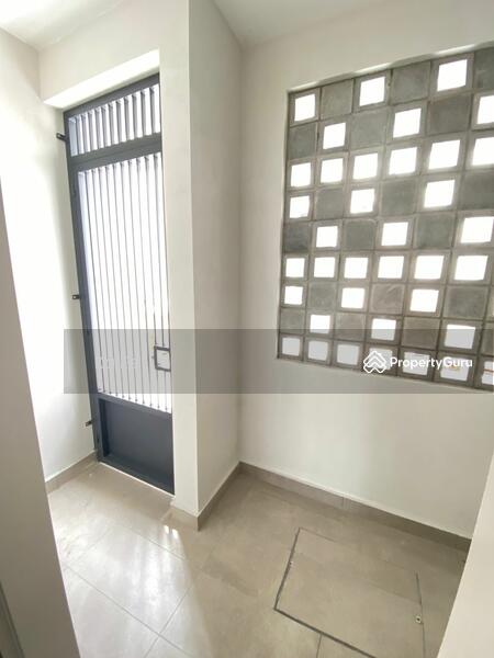 For Sale - Elmina Green Five