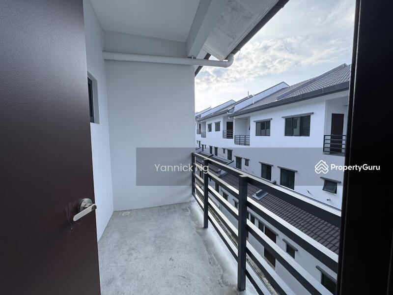 3-storey Terraced House for Sale in Batu 9 (Cheras) - Yannick Ng - PropertyGuru.com.my