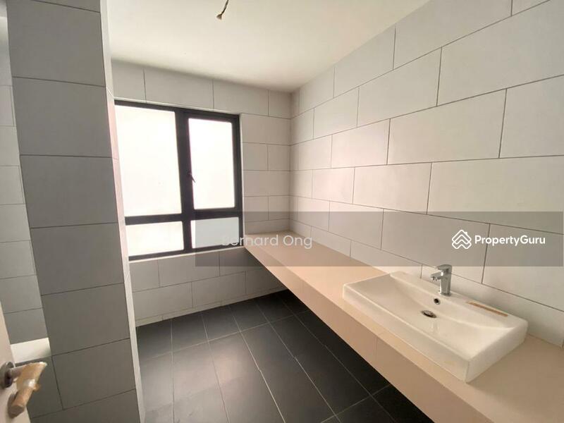 3-storey Terraced House for Sale in Tamansari (Rawang) - Bernard Ong - PropertyGuru.com.my