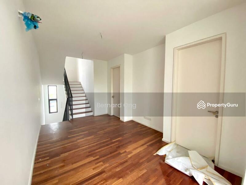 3-storey Terraced House for Sale in Tamansari (Rawang) - Bernard Ong - PropertyGuru.com.my