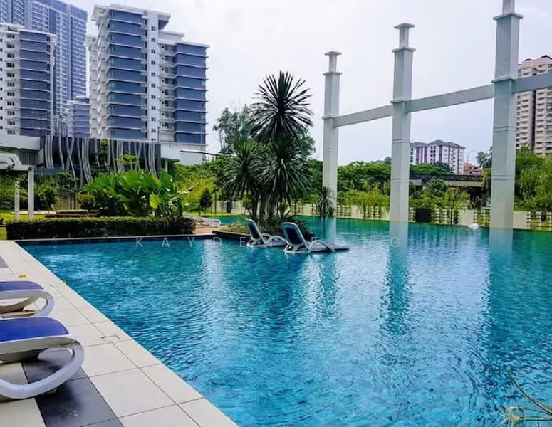 Kondominium untuk Disewa di Kiara Residence 2 (Residensi Kiara Jalil 2) - Kayden Fong - Pool - PropertyGuru.com.my