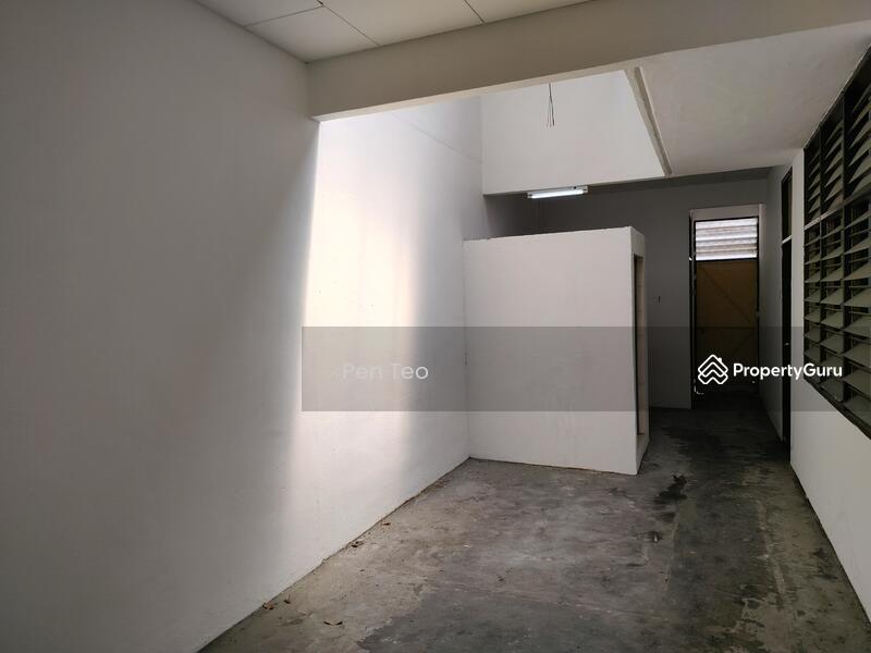 Single Storey Terrace, Taman Sri Indah, Batu Maung, Bayan Lepas, Penang