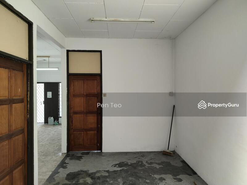 Single Storey Terrace, Taman Sri Indah, Batu Maung, Bayan Lepas, Penang