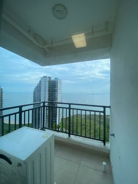 Kondominium untuk Disewa di Ataraxia Park @ Forest City - John Lee - Balcony - PropertyGuru.com.my