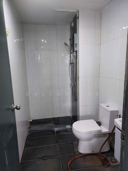 Servis Apartment untuk Disewa di Menara Geno - Dalynn Tan - Bathroom - PropertyGuru.com.my