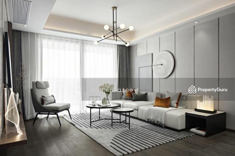 Mount Austin Condo /Free Furniture/Low Density/Free All legal fee